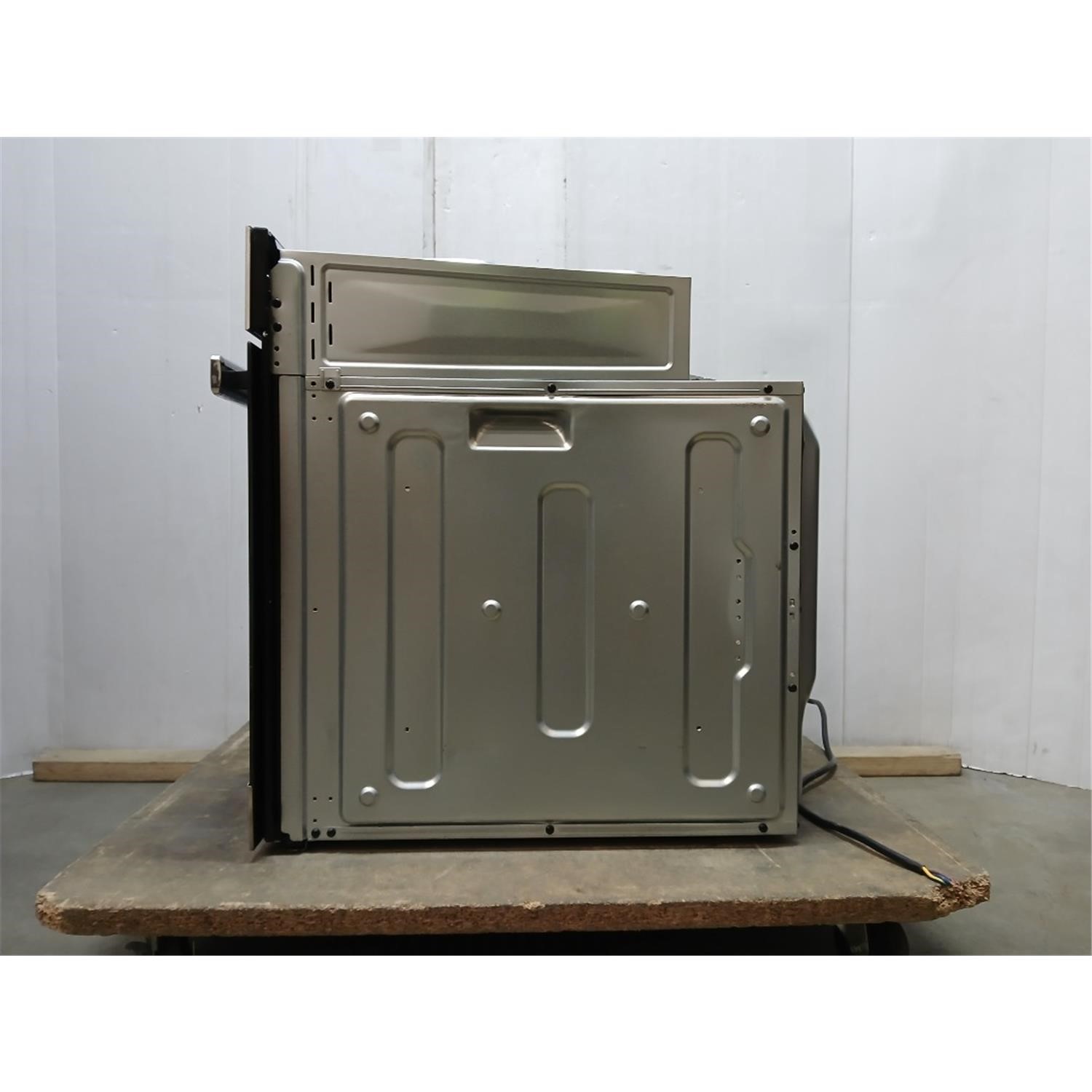 GRADE A2 - Belling 444444773 Electric Fan Single Oven - Stainless Steel - Image 3