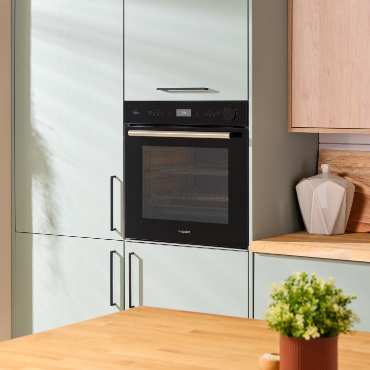 Hotpoint Class 4 SI4S854CBL Air Fry Electric Single Oven with ActiveSteam - Image 11