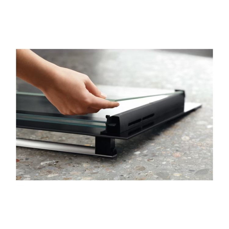 Electrolux 300 SurroundCook Built Under Electric Double Oven - Stainless Steel - Image 3
