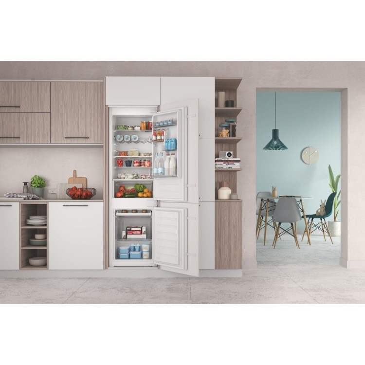 Indesit 273 Litre 70/30 Integrated Fridge Freezer - Image 7