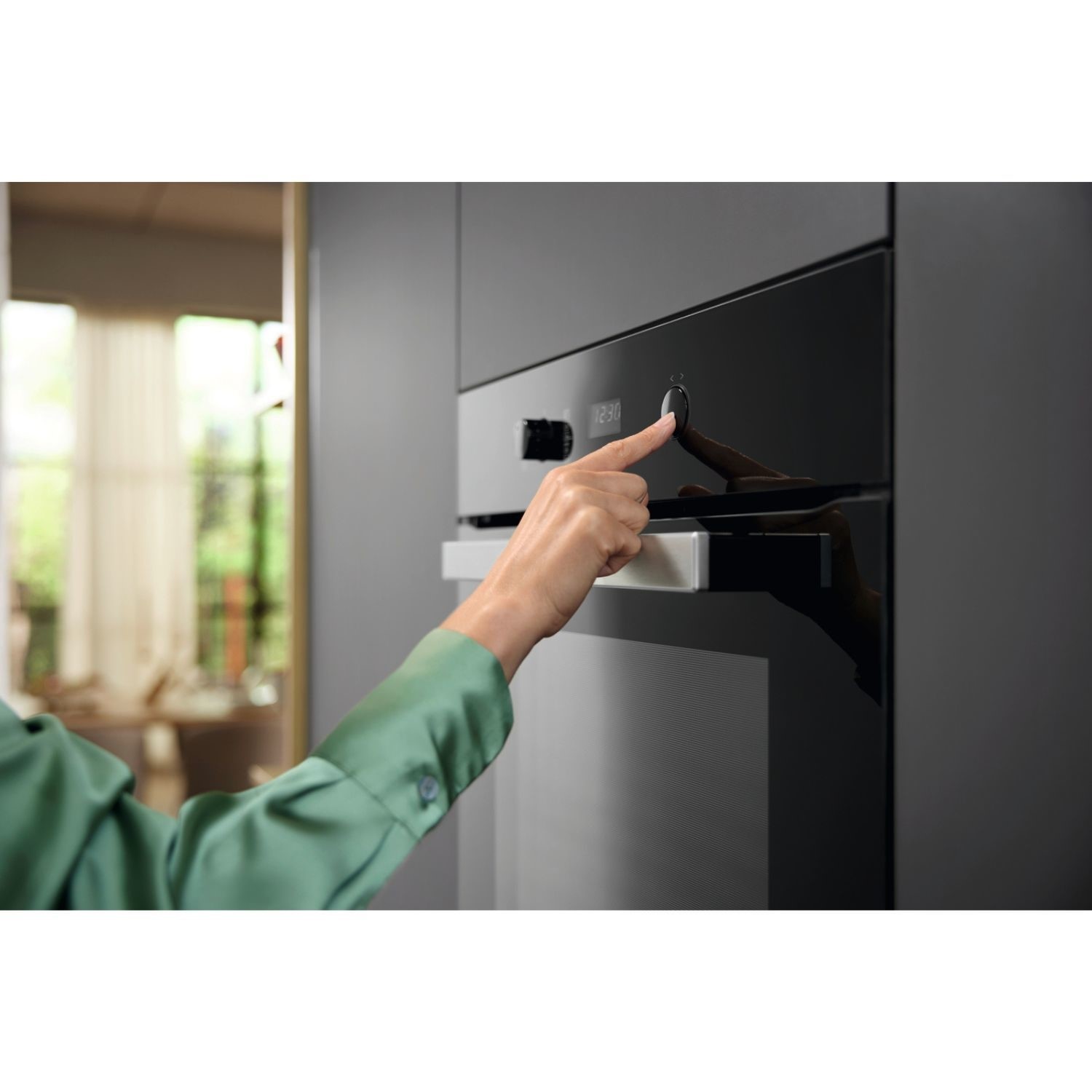Miele H2455B Active Electric Single Oven - Black - Image 4