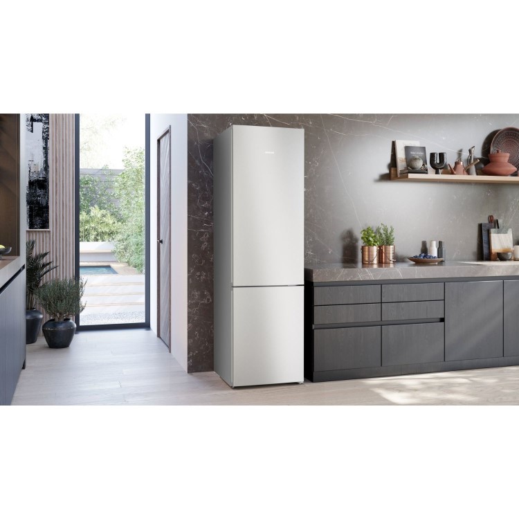 Siemens iQ300 363 Litre 60/40 Freestanding Fridge Freezer - Stainless Steel - Image 2