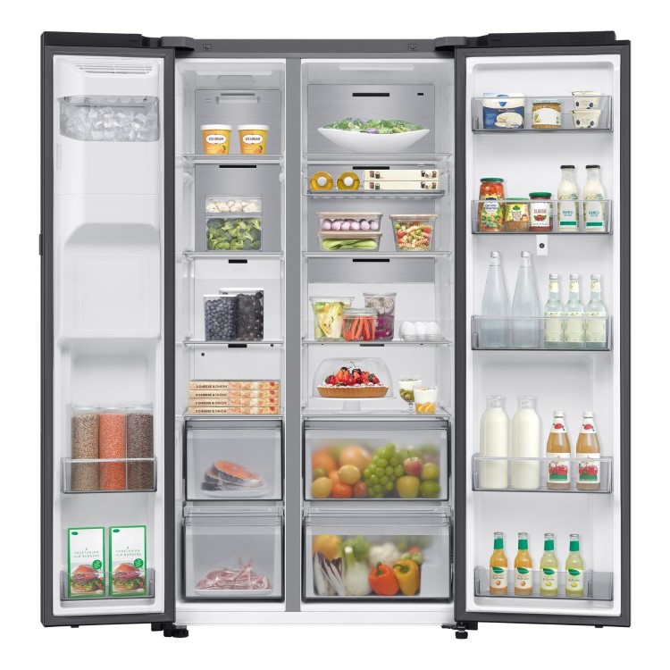 Samsung Family Hub 614 Litre Side-By-Side American Fridge Freezer - Black - Image 4
