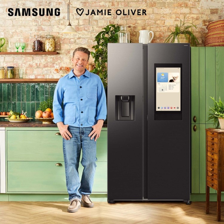 Samsung Family Hub 614 Litre Side-By-Side American Fridge Freezer - Black - Image 6