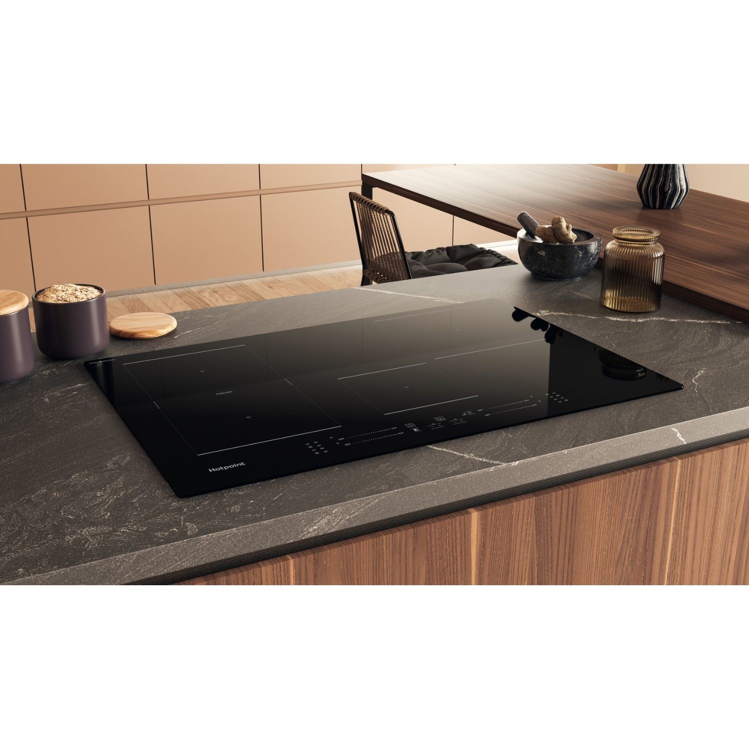 Hotpoint CleanProtect 77cm 4 Zone Induction Hob with Flexi Duo - Image 6