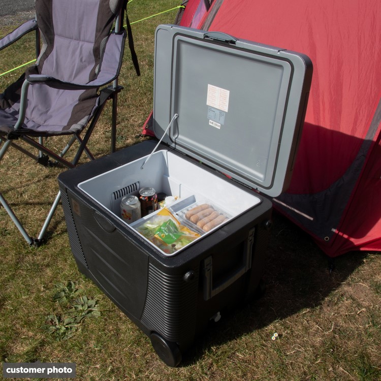 electriQ 45 Litre Portable Electric Coolbox with Wheels - Black - Image 10