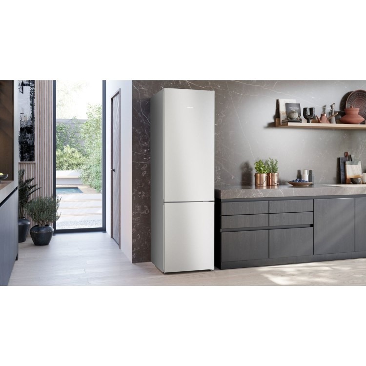Siemens iQ300 363 Litre 60/40 Freestanding Fridge Freezer - Stainless Steel - Image 2