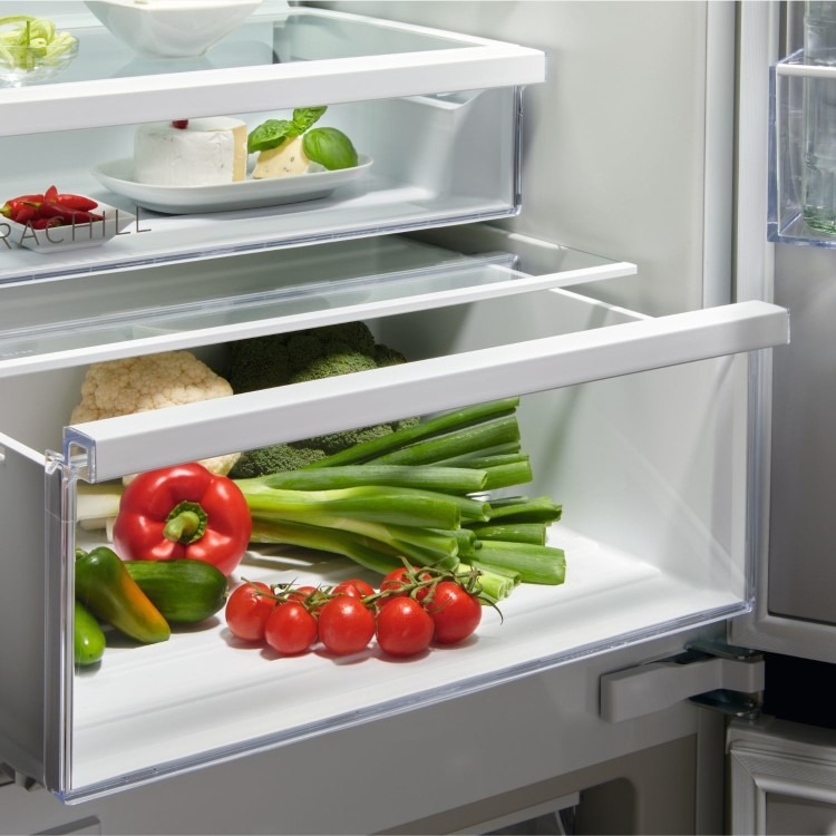 AEG 6000 Series 253 Litre 70/30 Integrated Fridge Freezer - Image 2
