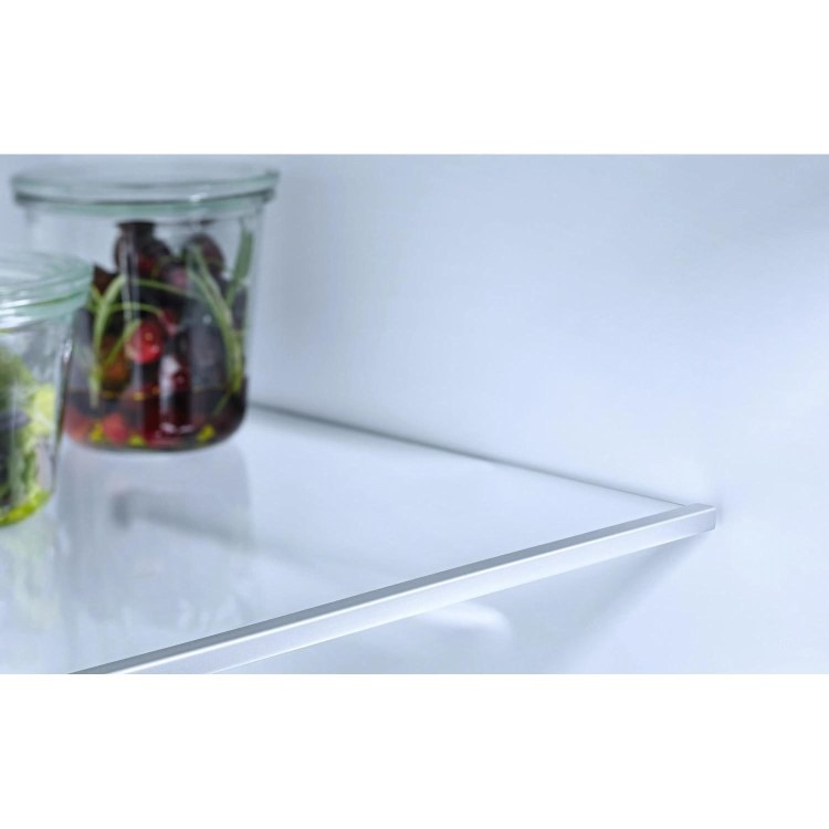 Miele K7000 260 Litre 70/30 Integrated Fridge Freezer - Image 3