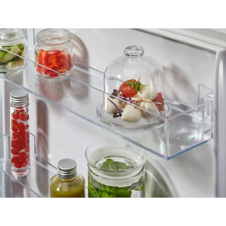 AEG Series 7000 244 Litre 70/30 Integrated Fridge Freezer - Image 3