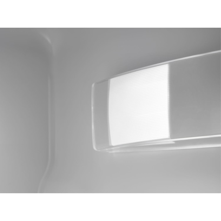 AEG Series 7000 257 Litre 70/30 Integrated Fridge Freezer - Image 3