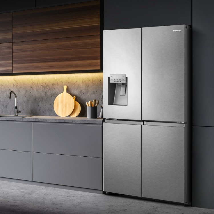 Hisense 584 Litre 4 Door American Fridge Freezer Non Plumbed Water Dispenser - Grey - Image 3