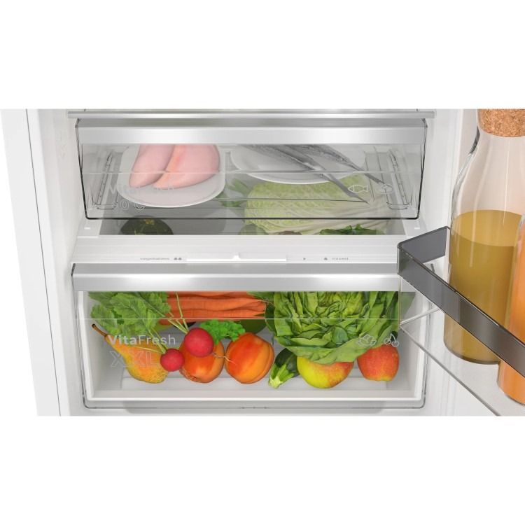 Bosch Series 4 290 Litre 70/30 Integrated Fridge Freezer - Image 4