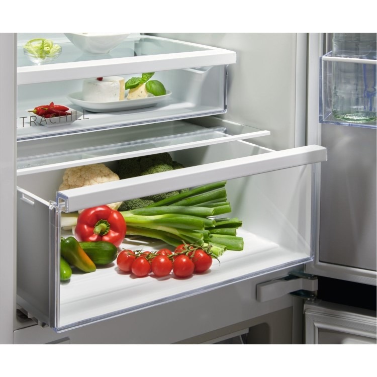 AEG 6000 Series 253 Litre 70/30 Integrated Fridge Freezer - Image 4