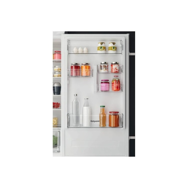 Hotpoint 250 Litre 70/30 Integrated Fridge Freezer - Image 5