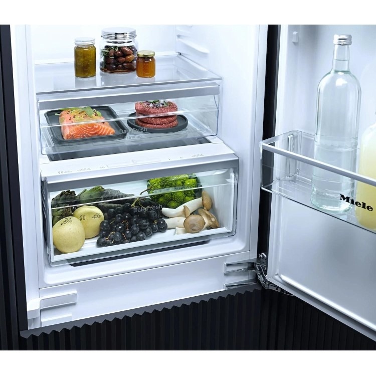 Miele K7000 260 Litre 70/30 Integrated Fridge Freezer - Image 5