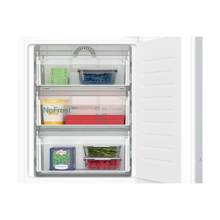 Siemens iQ500 260 Litre 70/30 Integrated Fridge Freezer - White - Image 6
