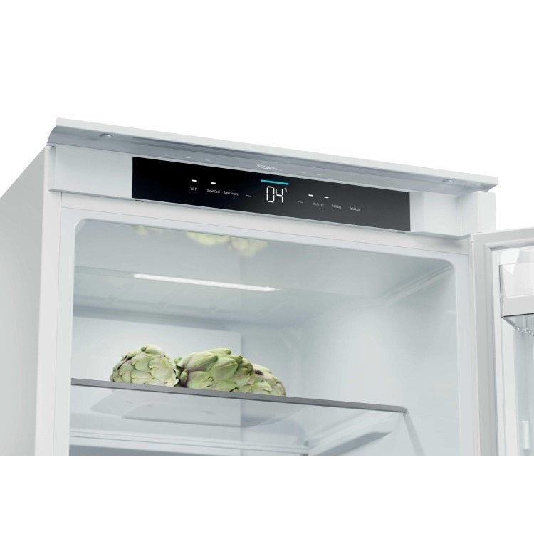 Haier Series 6 284 Litre 70/30 Integrated Fridge Freezer - Image 7