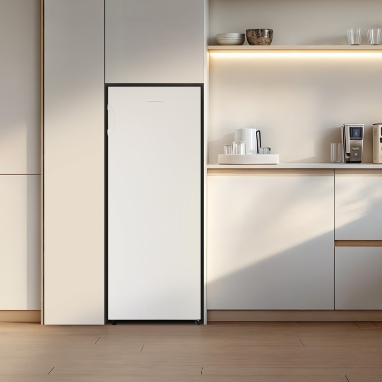 Fridgemaster 165 Litre Freestanding Upright Freezer - White - Image 9