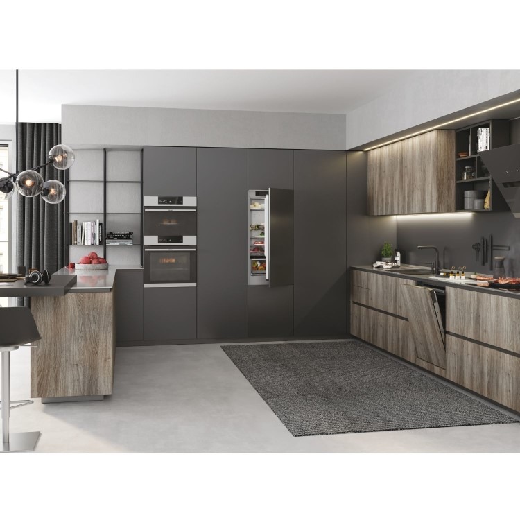Haier Series 6 248 Litre 70/30 Integrated Fridge Freezer - Image 12