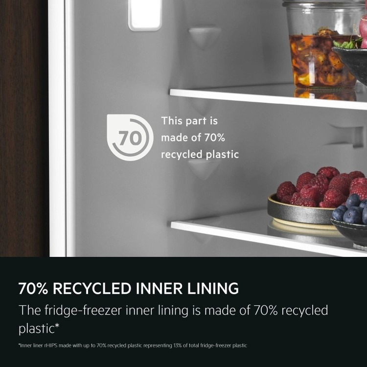 AEG Series 7000 244 Litre 70/30 Integrated Fridge Freezer - Image 12
