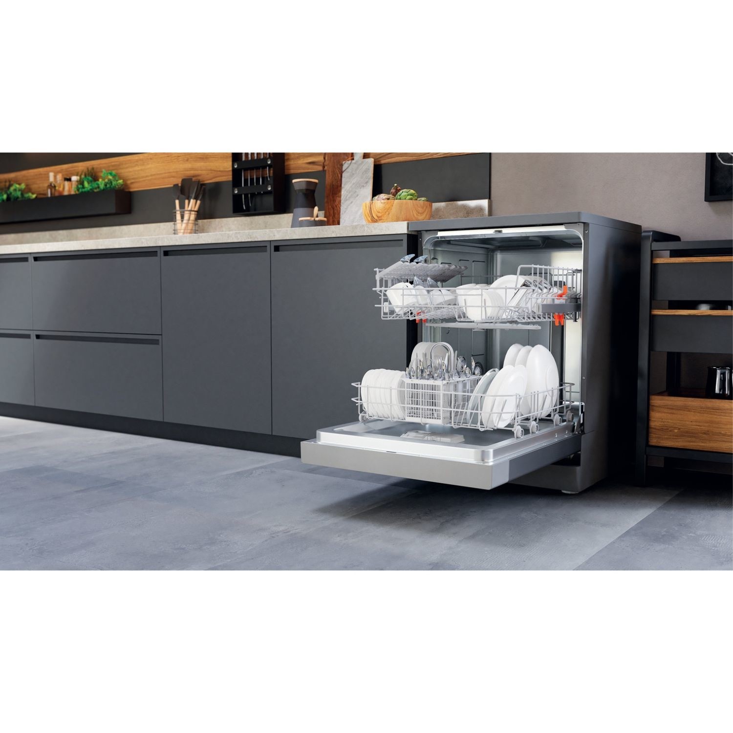 Hotpoint Freestanding Dishwasher - Inverter Motor Stainless Steel - Image 5