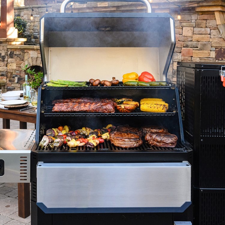 Masterbuilt Gravity Series 1050 Charcoal BBQ Grill with Starter Pack - Image 2