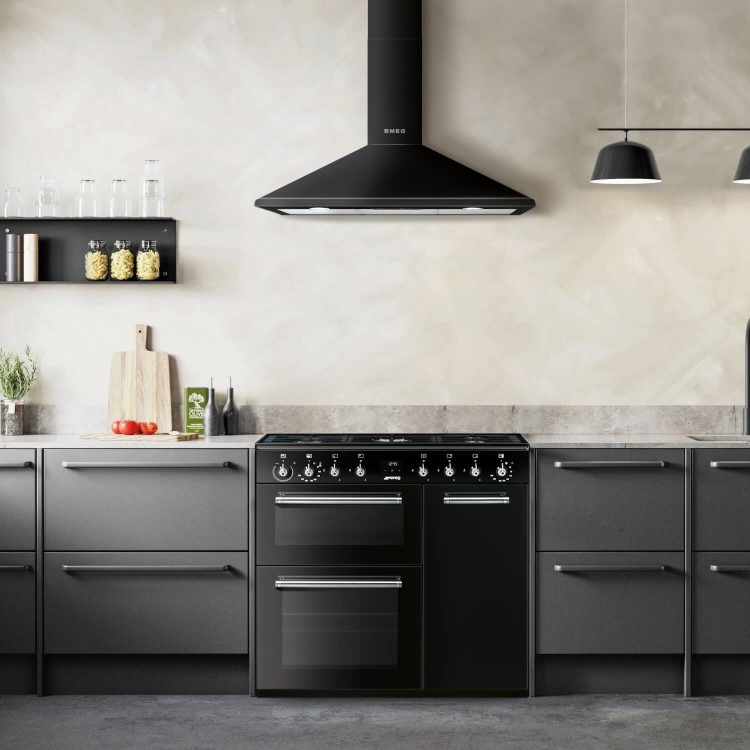 Smeg Concert 90cm Dual Fuel Range Cooker - Black - Image 2