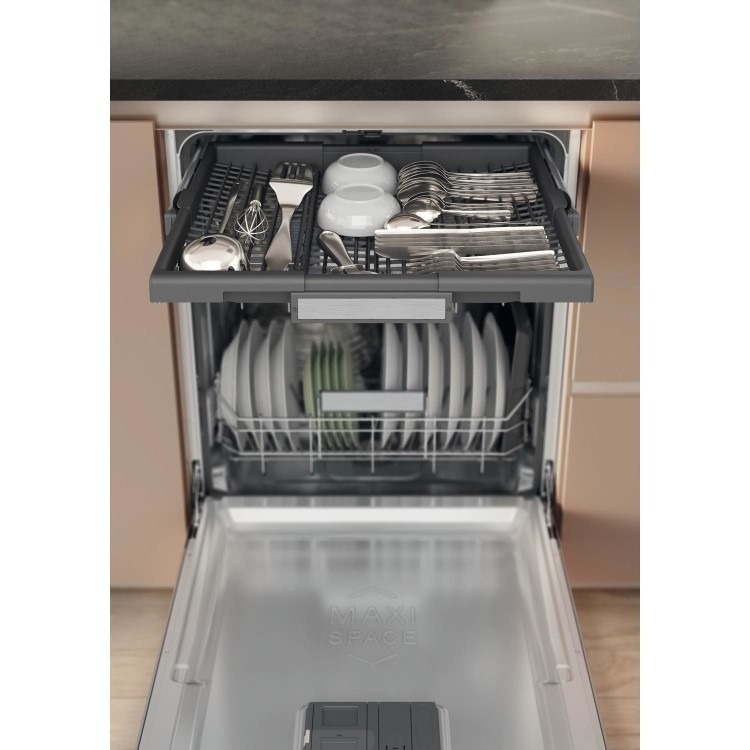 Hotpoint Maxi Space Integrated Dishwasher - C-Rated Black control panel - Image 11